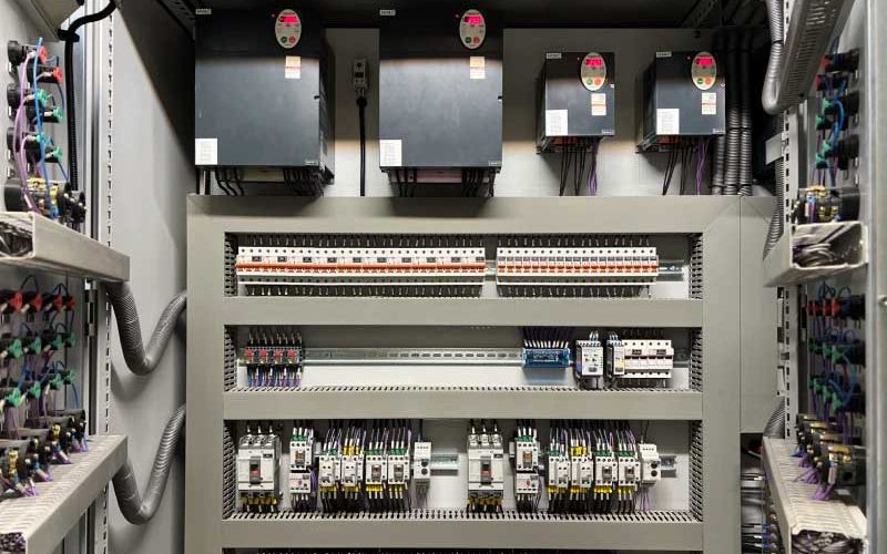 ثابلو برق اتوماسیون صنعتی PLC